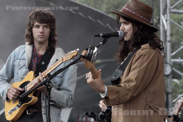 SOKO - 2011-09-11 - PARIS - Parc de Bagatelle - 